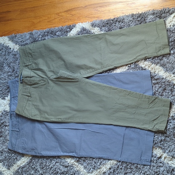 New York & Company Pants - 7th Avenue New York and Company Capri Bundle 2 Pairs Size Women's 6